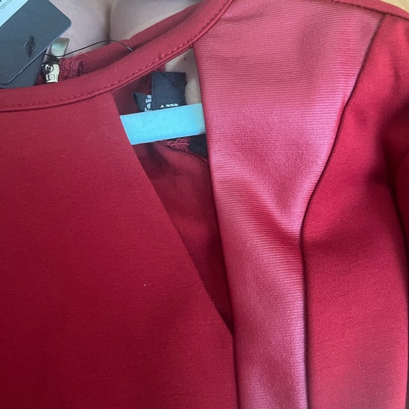 Cut out Long Sleeves top - Picture 4 of 6